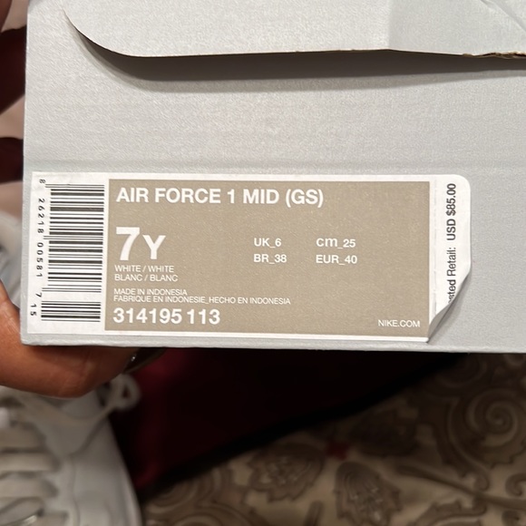 Air Force 1 Mid (GS) - Picture 3 of 10